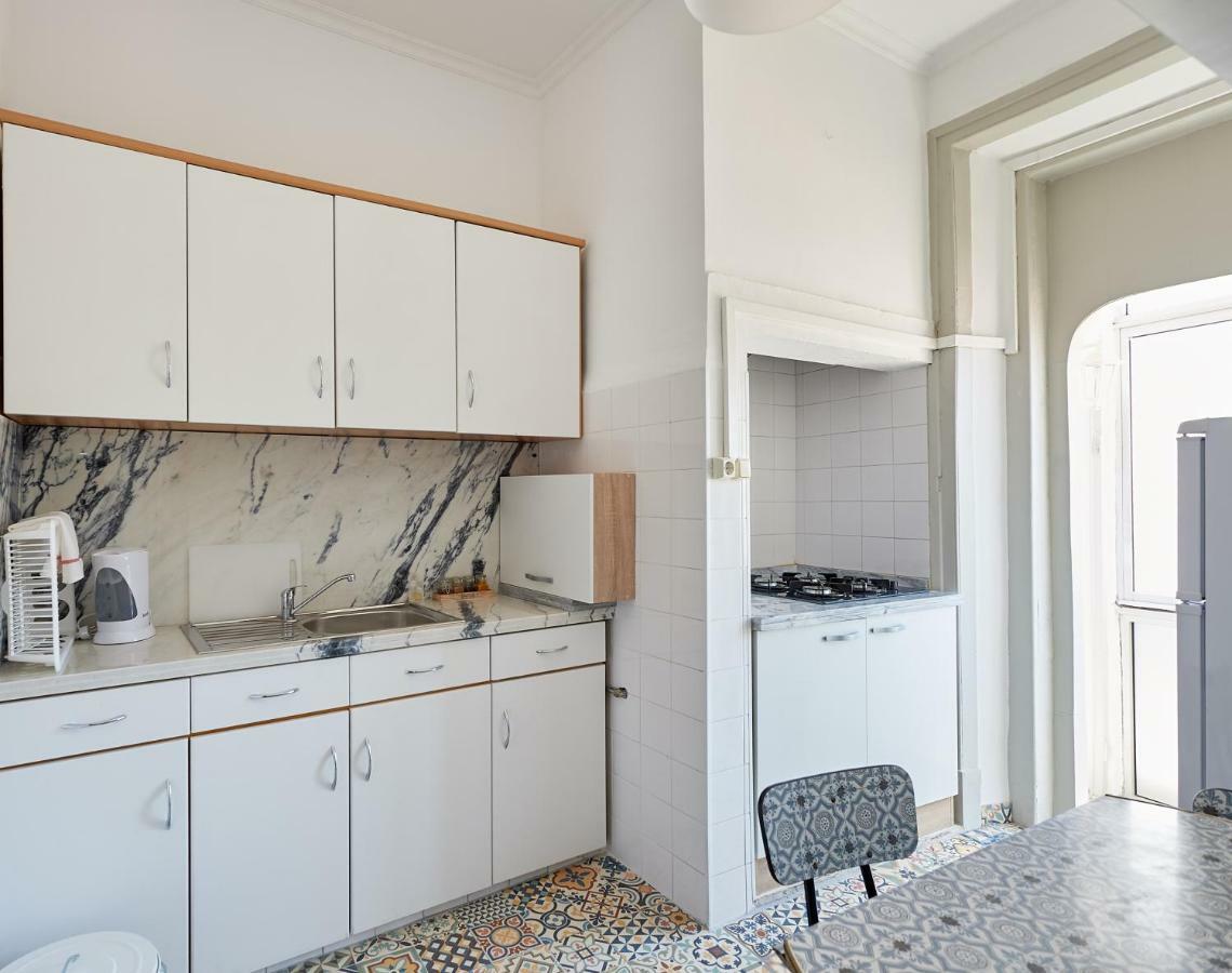 Love inn Bairro Alto Lissabon Exterior foto